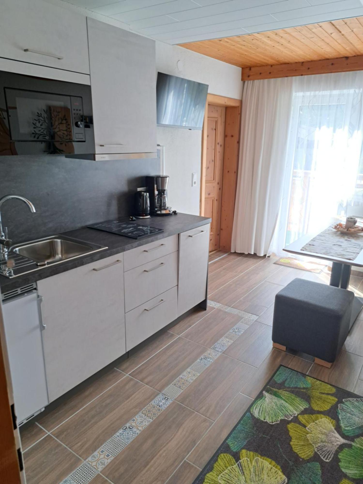 Apartmenthaus Bader Лойташ Екстер'єр фото