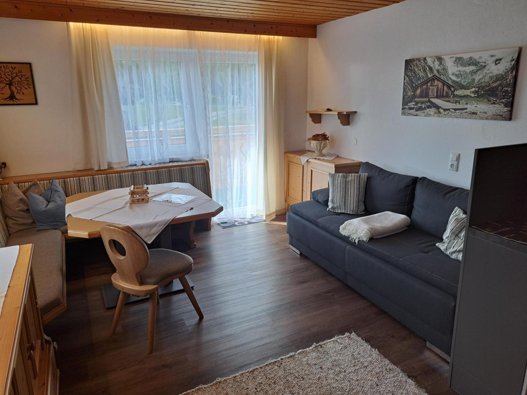 Apartmenthaus Bader Лойташ Екстер'єр фото