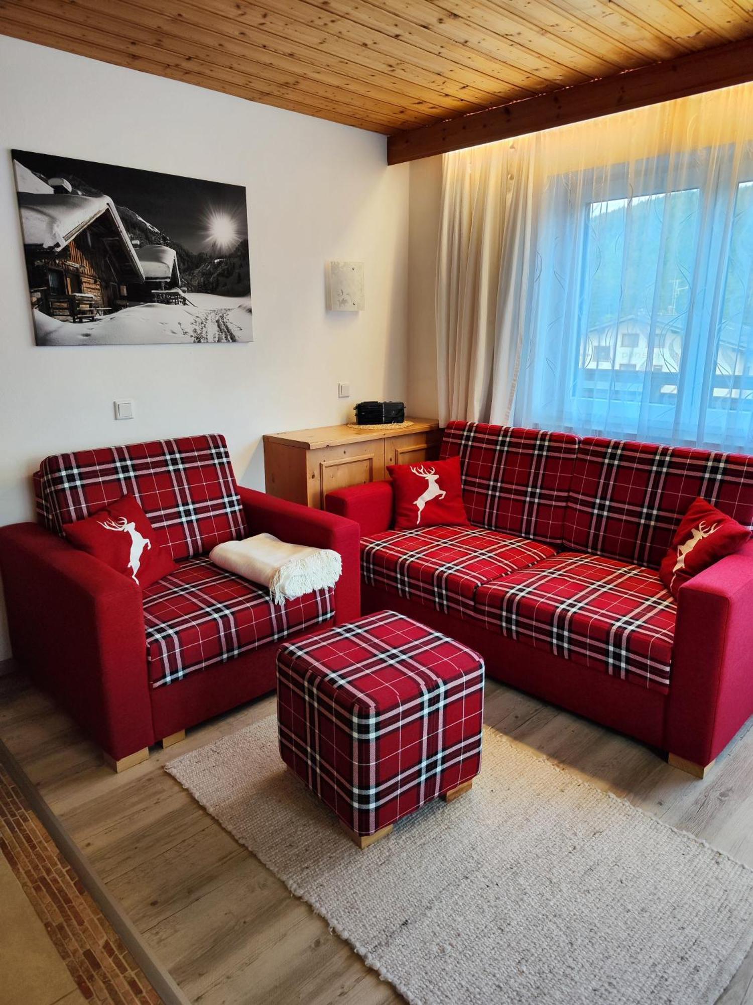 Apartmenthaus Bader Лойташ Екстер'єр фото