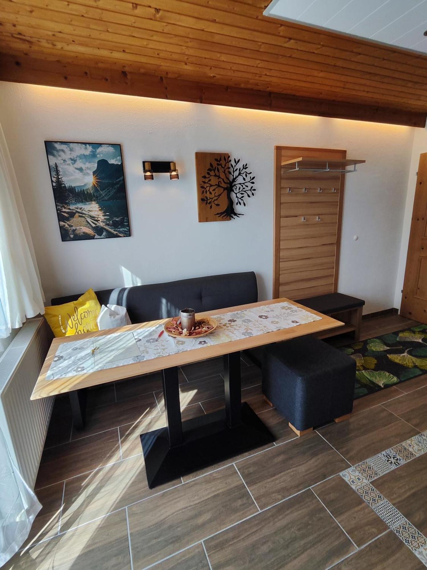Apartmenthaus Bader Лойташ Екстер'єр фото