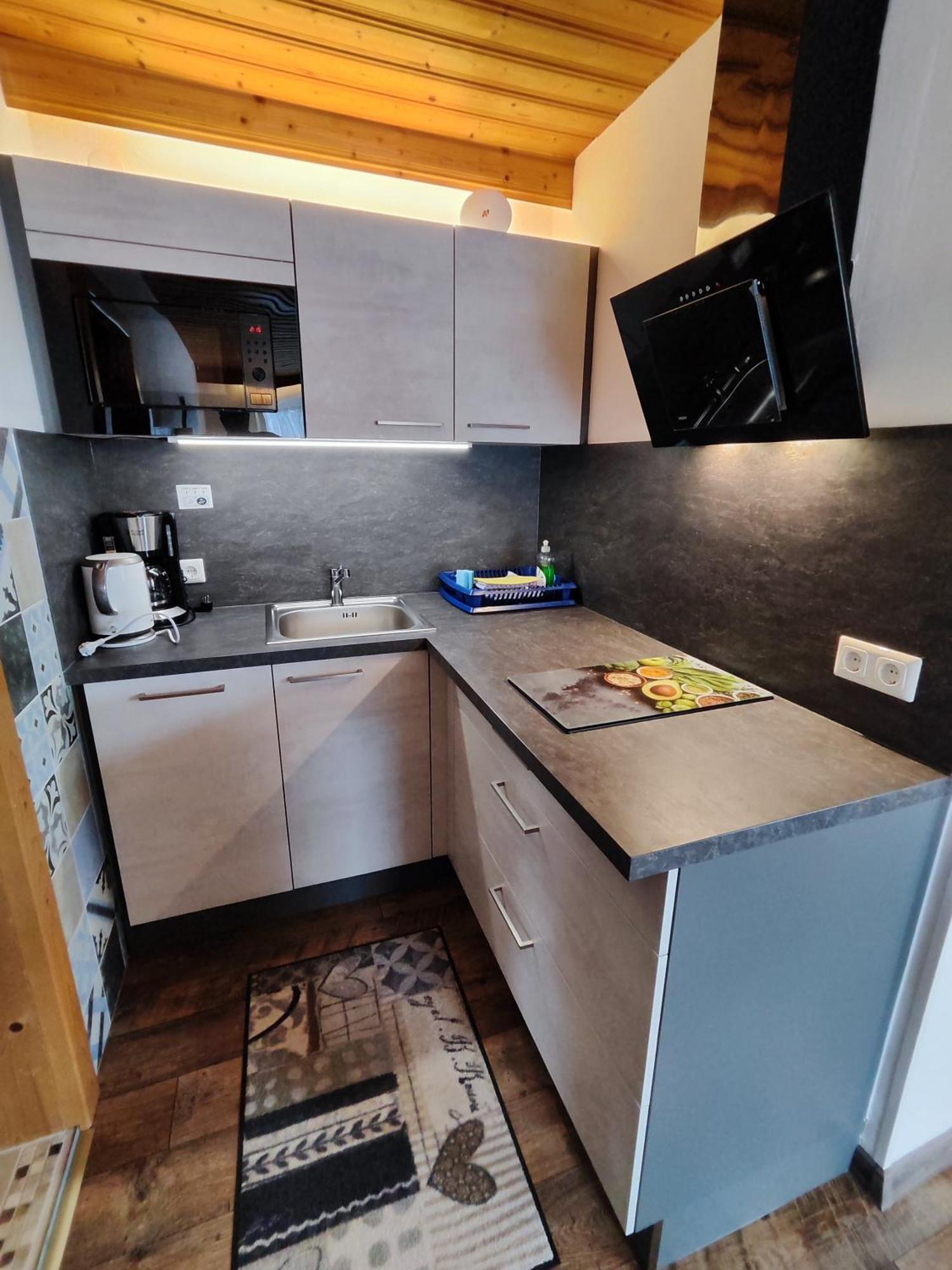 Apartmenthaus Bader Лойташ Екстер'єр фото